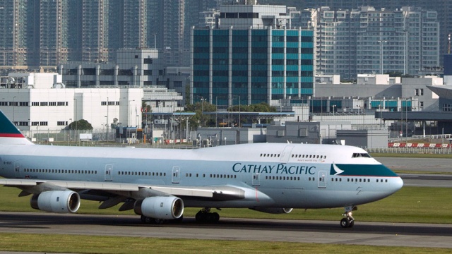 Компания Cathay Pacific Airways приостановила полеты в Москву