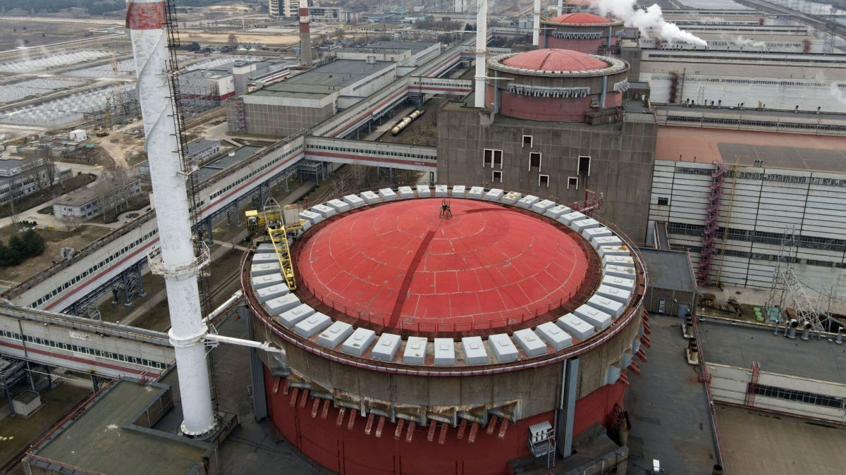 На Запорожской АЭС уровень воды в пруду-охладителе снизился: насколько это опасно – Энергоатом