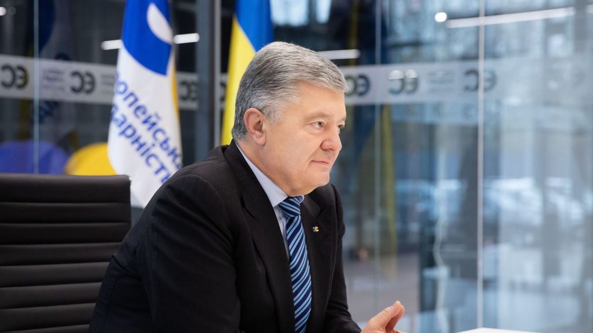 ​Порошенко анонсировал дату и время возвращения в Киев, а также дал совет Офису президента