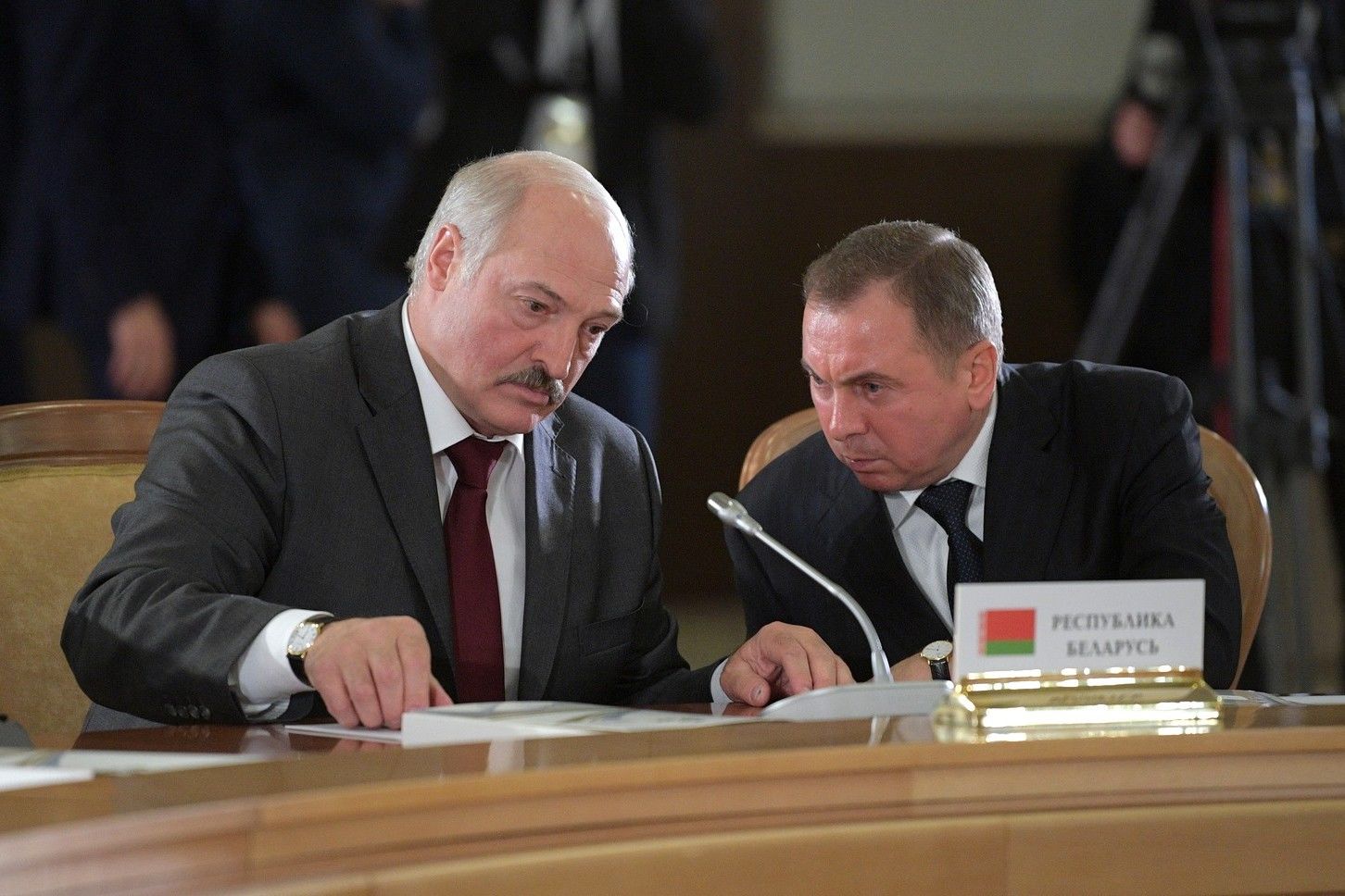 ​"Макей - это последнее предупреждение Лукашенко от Путина", - Гончаренко