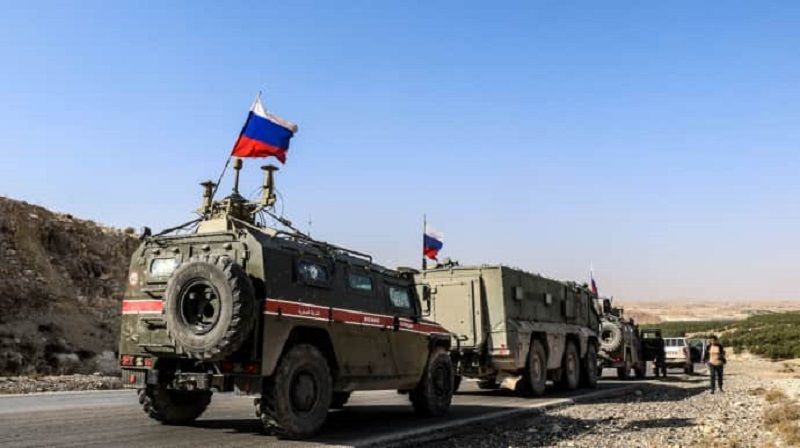 Капитан армии РФ заявил, что пока ее подразделения в Сирии окружены, в Кремль вывозят трофеи