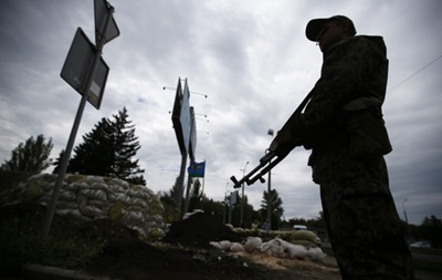 ​АТЦ: боевики обстреляли позиции военных под Мариуполем, Станицей и Песками