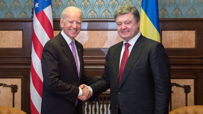 Порошенко и Байден договорились о выделении Украине финансовой помощи от США и ЕС