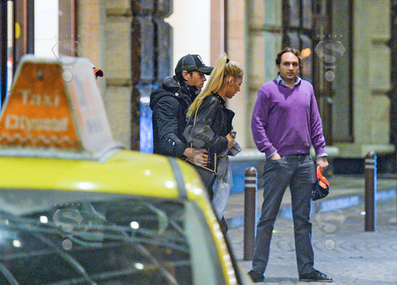 Слухи о разводе Анны Курниковой и Энрике Иглесиаса опроверглись: пара вместе появилась на публике