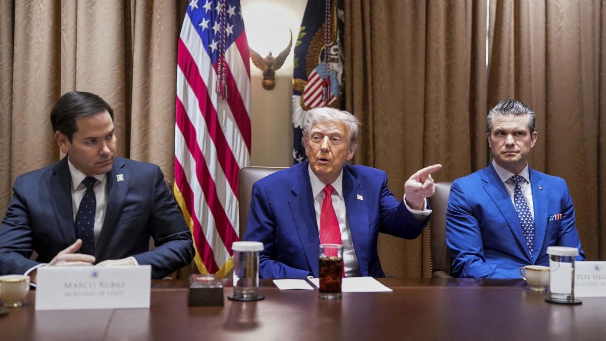 СМИ узнали, кто в окружении Трампа выступает за отправку американских войск в Иран 