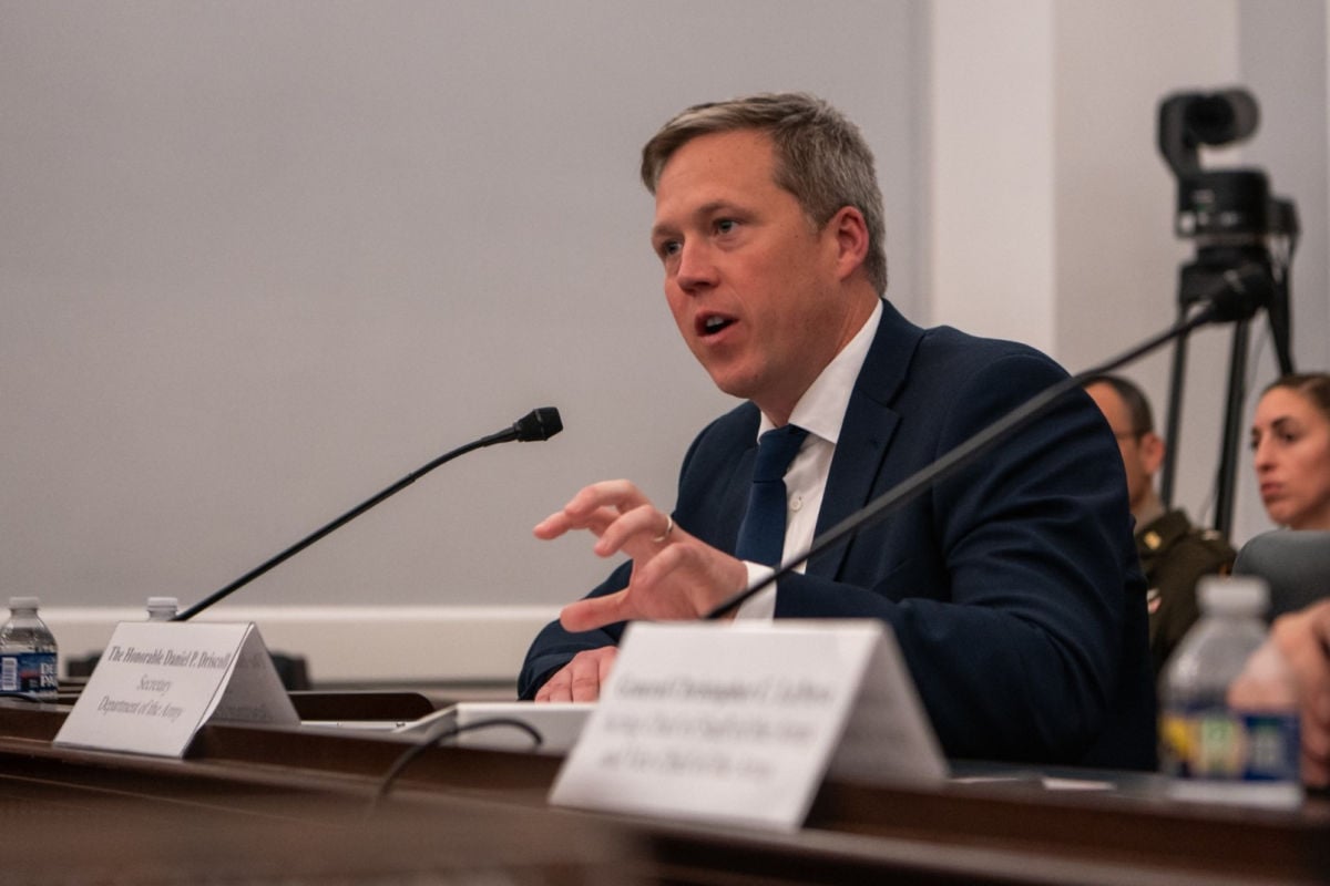 "У нас такого нет", – министр армии США восхитился украинской системой Delta и предложил сделку
