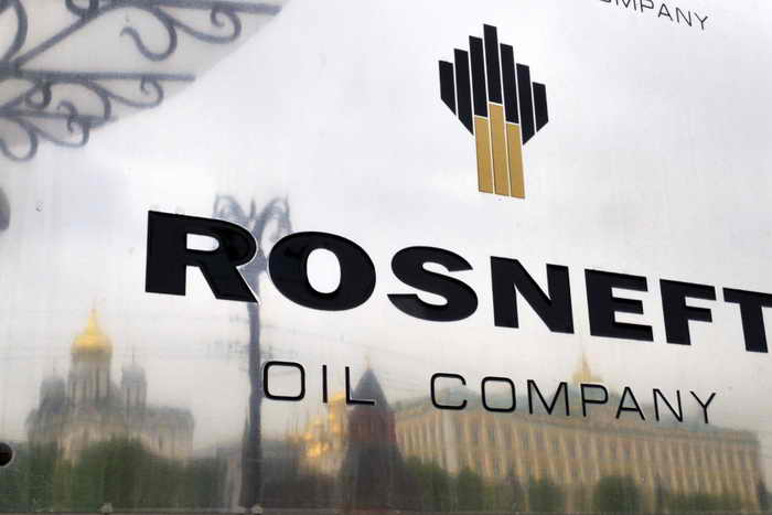 ​«Роснефть» заявила о готовности продавать часть валютной выручки
