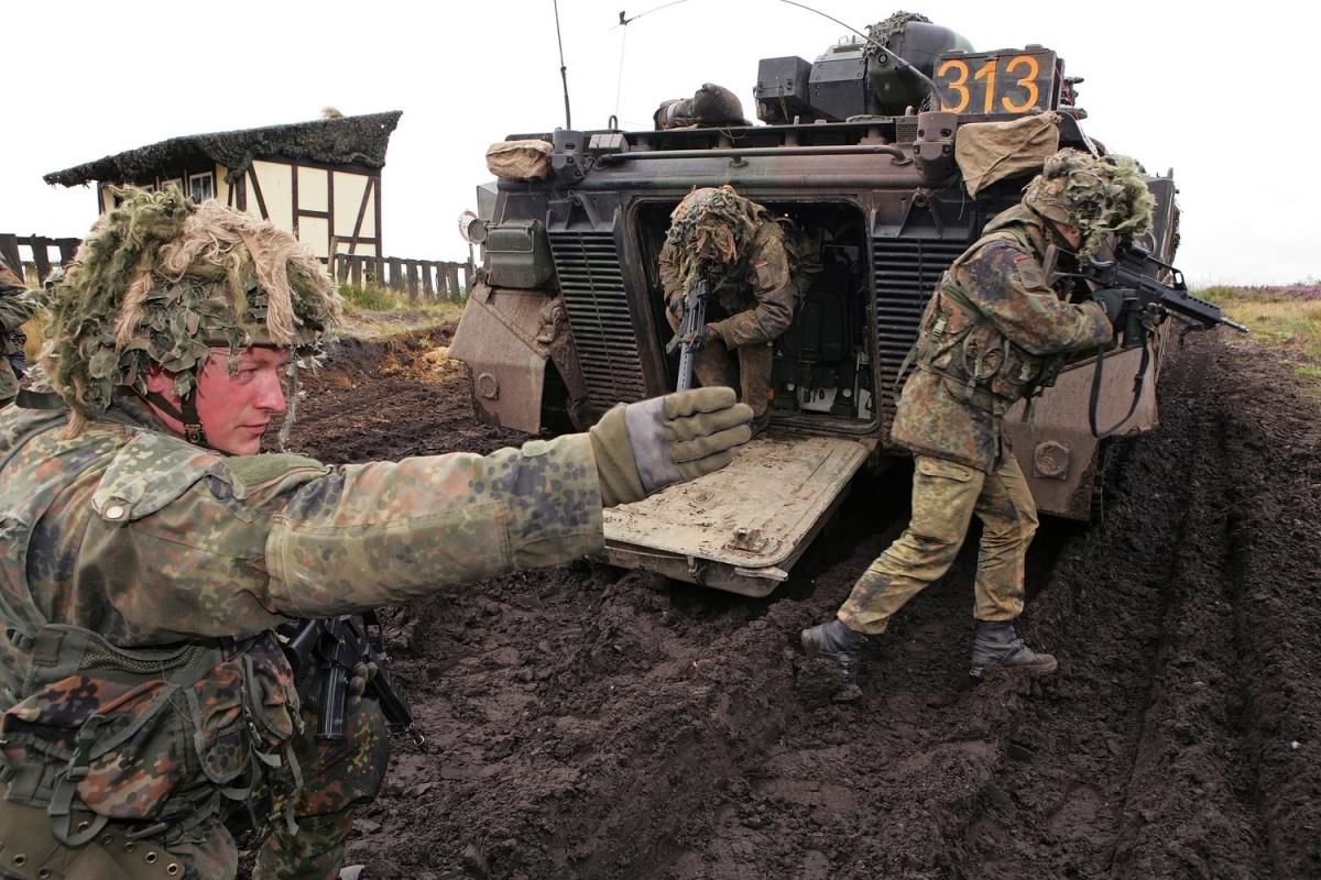 ЗМІ: НАТО привів до боєготовності Сили швидкого реагування – причина не тільки в Україні 
