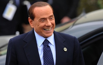 Президент "Милана" Берлускони продает контрольный пакет акций клуба