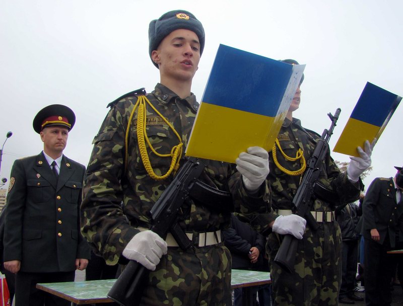 И контрактники, и призывники-срочники: в Украине сохранят смешанный тип комплектования армии, - глава Генштаба Муженко