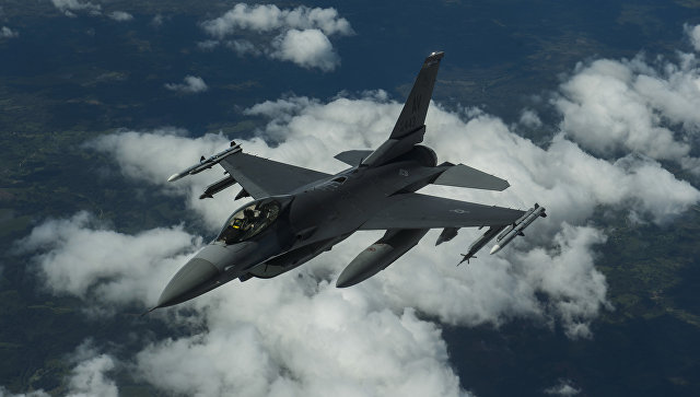 Шойгу напугал истребитель НАТО: СМИ сообщили о сближении F-16 с самолетом министра над Балтикой