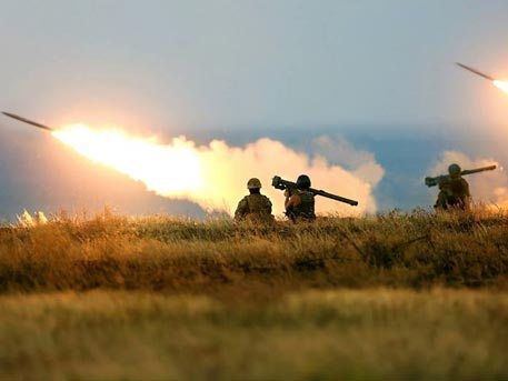 Для картинки: боевики "ДНР" обстреляли из минометов российских журналистов у Ясиноватой
