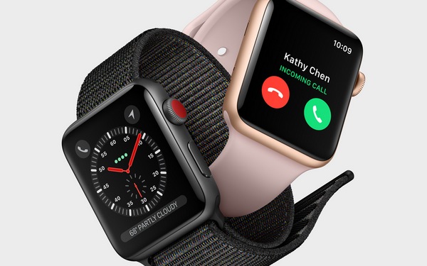 ​Трейлер к новинке Apple смарт-часам Apple Watch был снят на вокзале в Киеве, - кадры