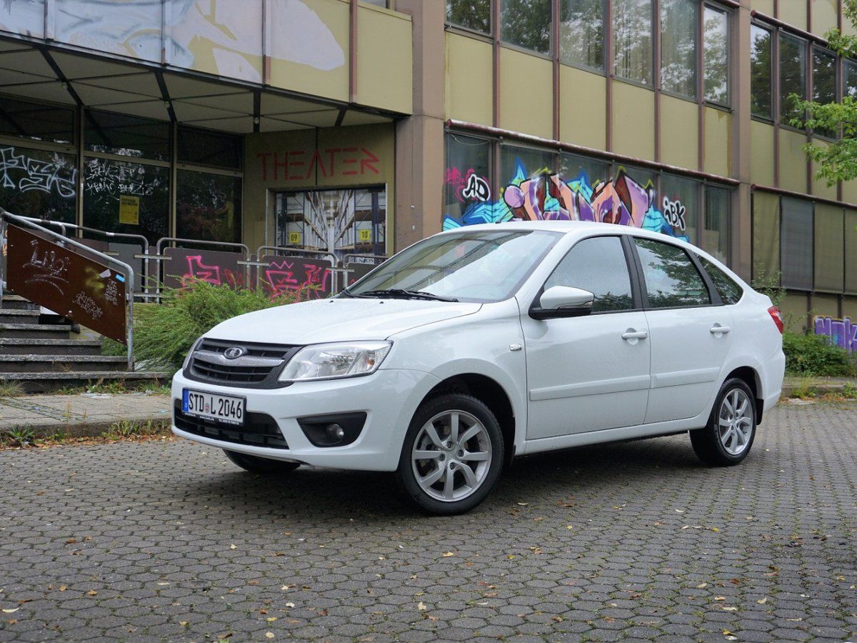В России вскрылась неудобная для "АвтоВАЗа" правда об автомобиле Lada Granta