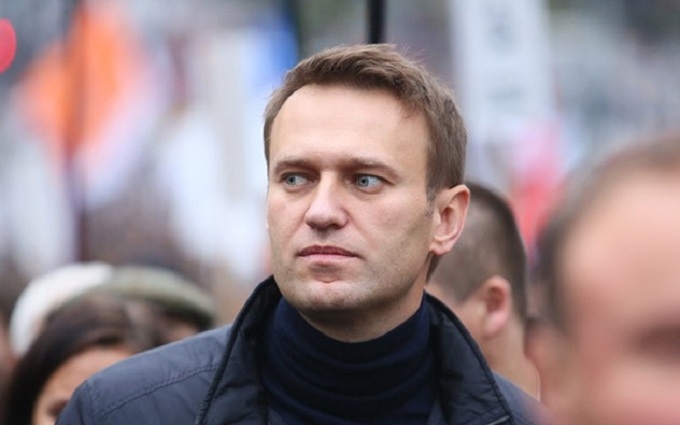 ​В Новосибирске неизвестные напали на лидера оппозиции Навального