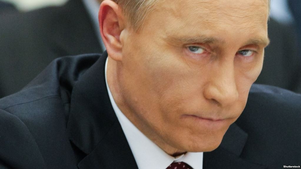 "Коллег Путина" в Латвии перестанут чтить как ветеранов II мировой: президент Вейонис в Риге подписал закон о сотрудниках КГБ