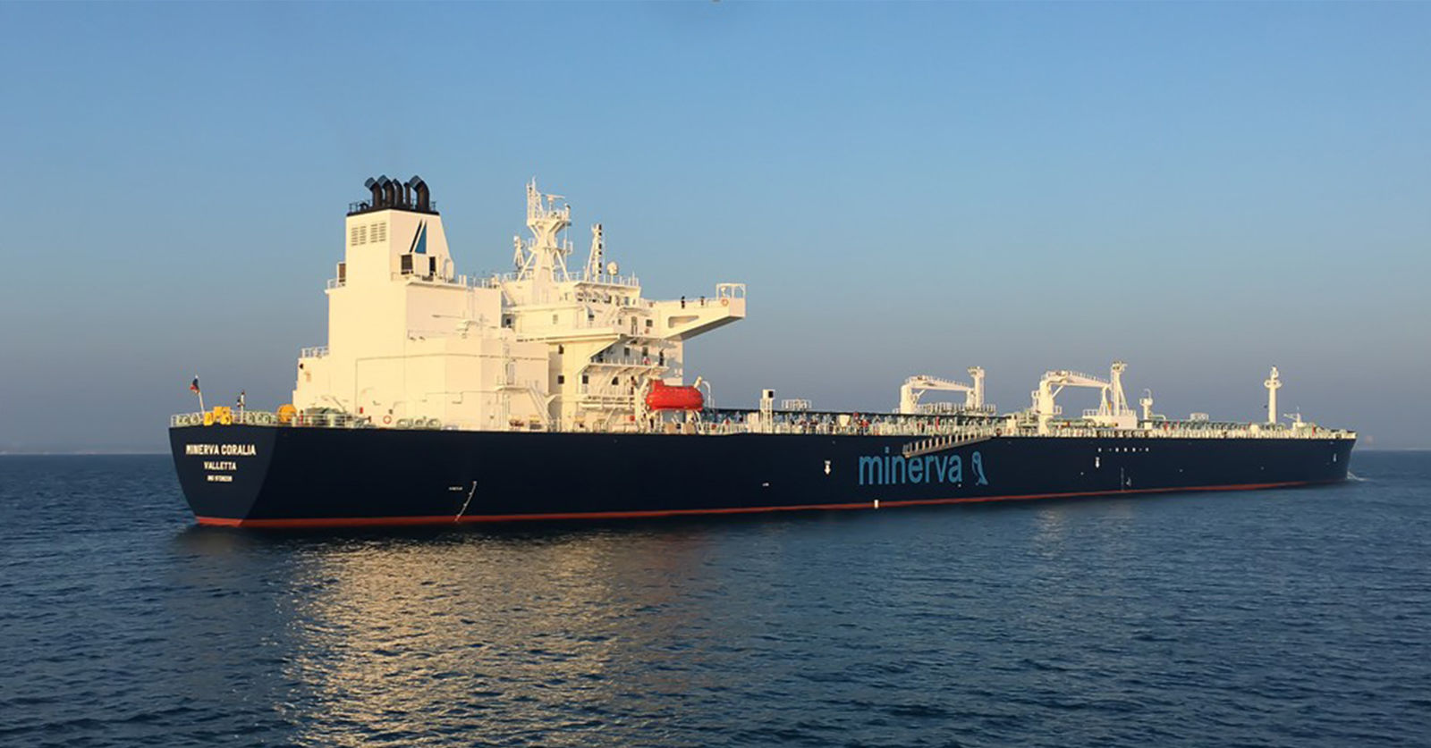Відразу три великі судноплавні компанії в ЄС відмовилися від перевезення російської нафти – ЗМІ