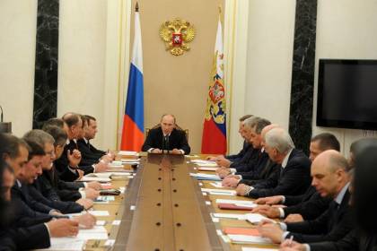 Путин провел экстренное совещание Совбеза России 