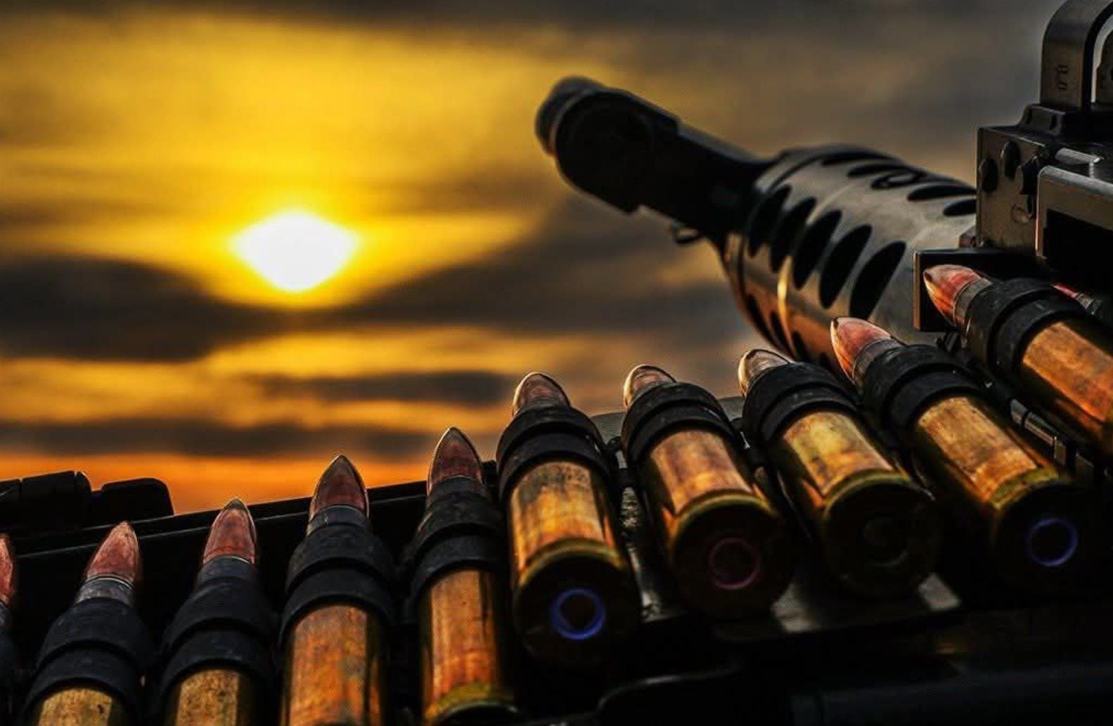 Перестрелки через окна: в Мирнограде линия фронта установилась между частными домами и высотками – военкор