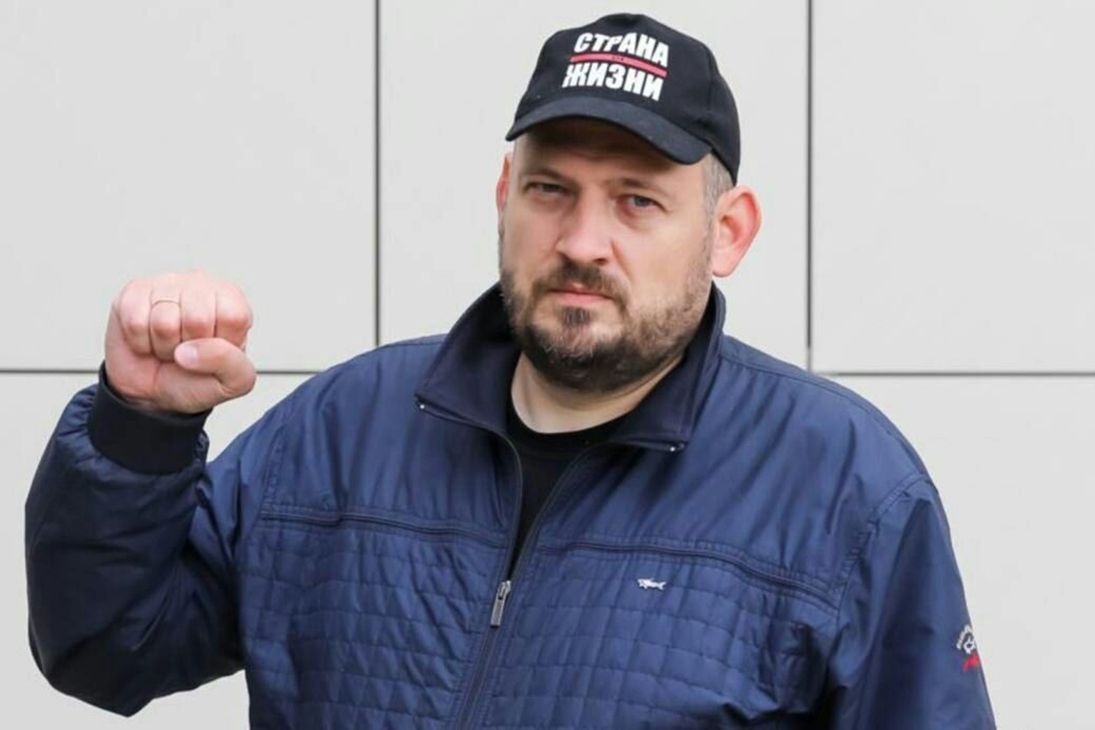 ​Супруг Тихановской назвал "злом" телеканалы России и ответил, чей Крым: "Де-юре и де-факто"