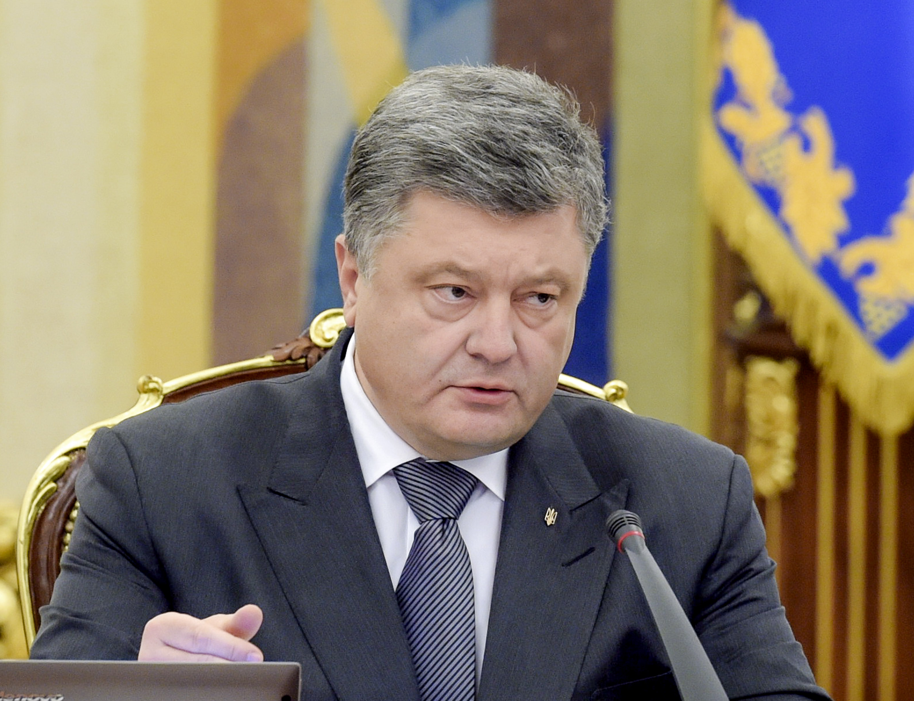 Президент решил "перестроить" украинскую армию под стандарты НАТО
