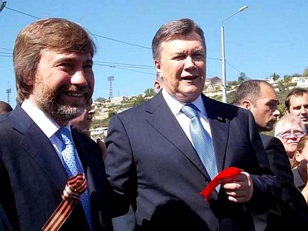 Президент Порошенко поручил миграционной службе проверить законность гражданства Новинского, которое ему присвоил Янукович