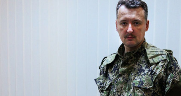 Стрелков: "Дрожь в коленках" Путина никакими "соглашениями" не лечится. Ему одна дорога - в сортир истории