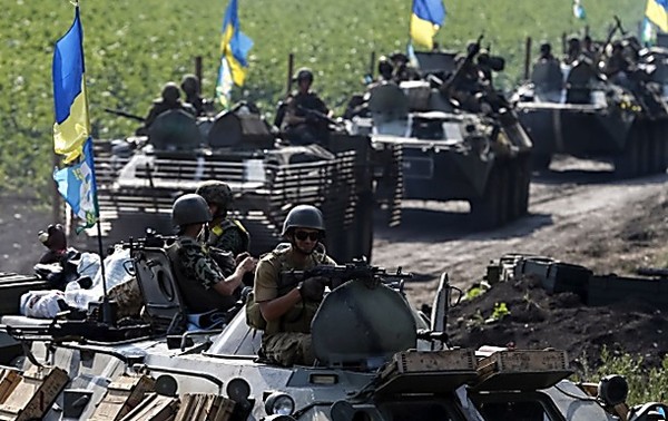 Арсений Яценюк: В Украине нужно установить мир