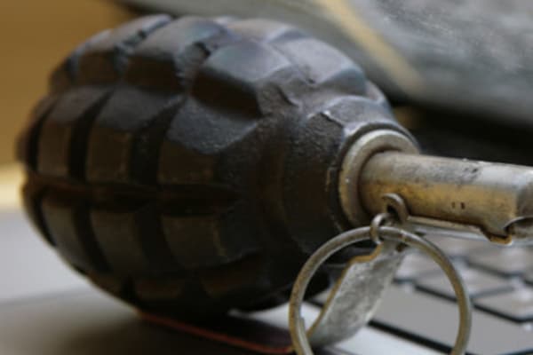 В Донецкой области мужчина погиб из-за гранаты, которую принес в дом после рыбалки