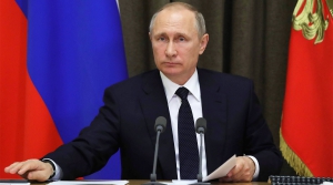 "Нас там нет". Путин придумал очередную отговорку о вмешательстве России в американские выборы 