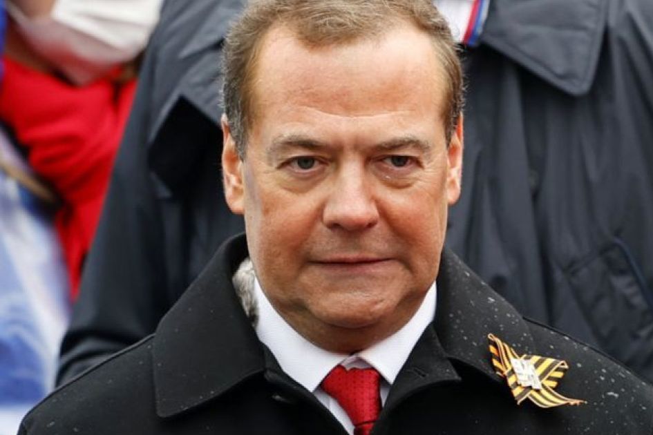 ​"Страны такой уже нет", - Медведев вышел из себя из-за санкций Молдовы