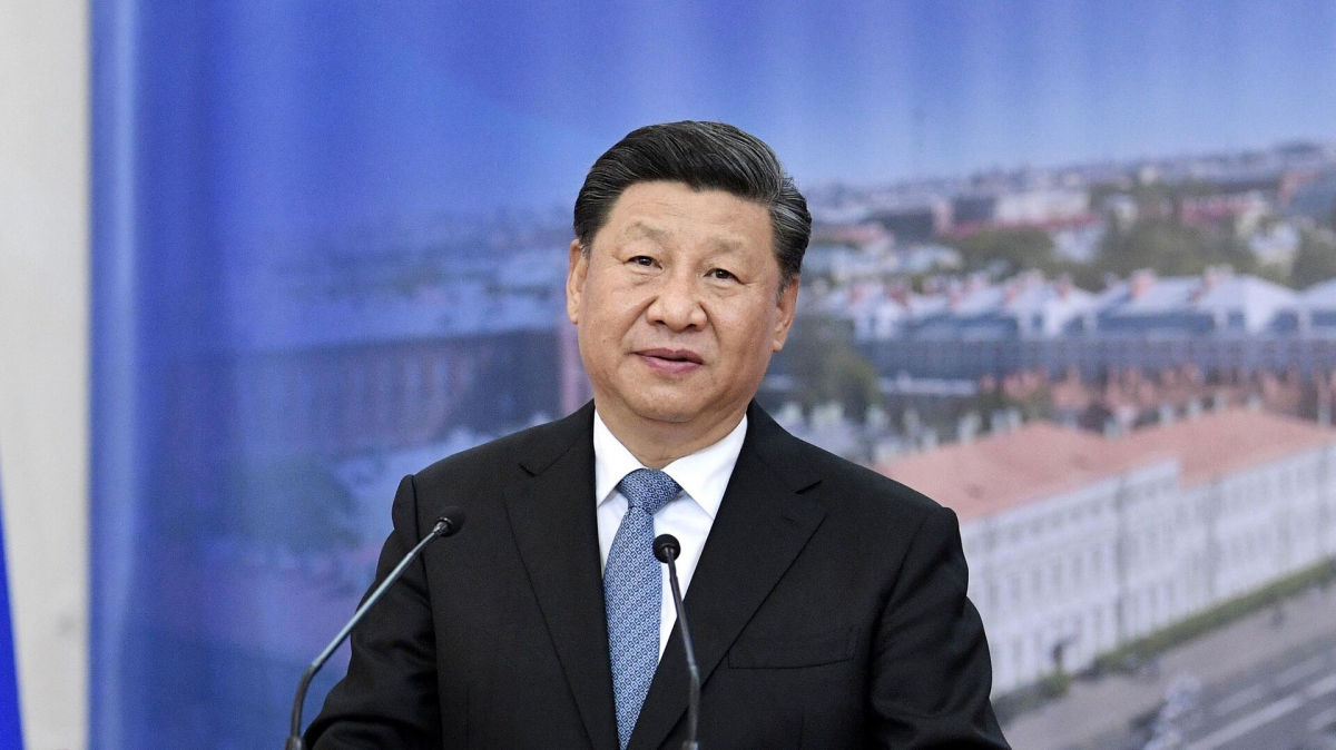 Bloomberg оценил способность Си Цзиньпина усадить Зеленского и Путина за стол переговоров