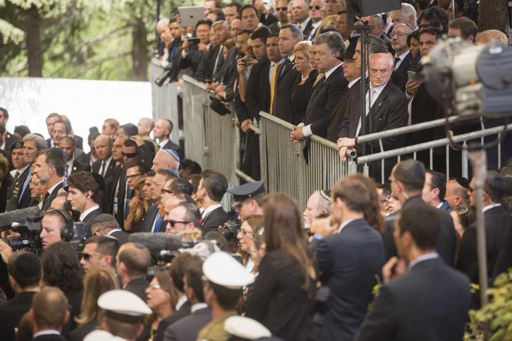 Прощание с миротворцем: Порошенко принял участие в церемонии похорон бывшего Президента Израиля Шимона Переса