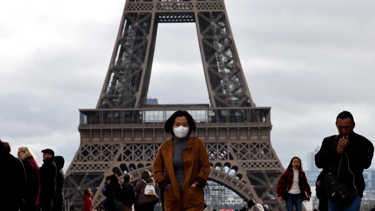 Пандемия COVID-19 во Франции: умирает каждый десятый от общего количества заболевших, статистика