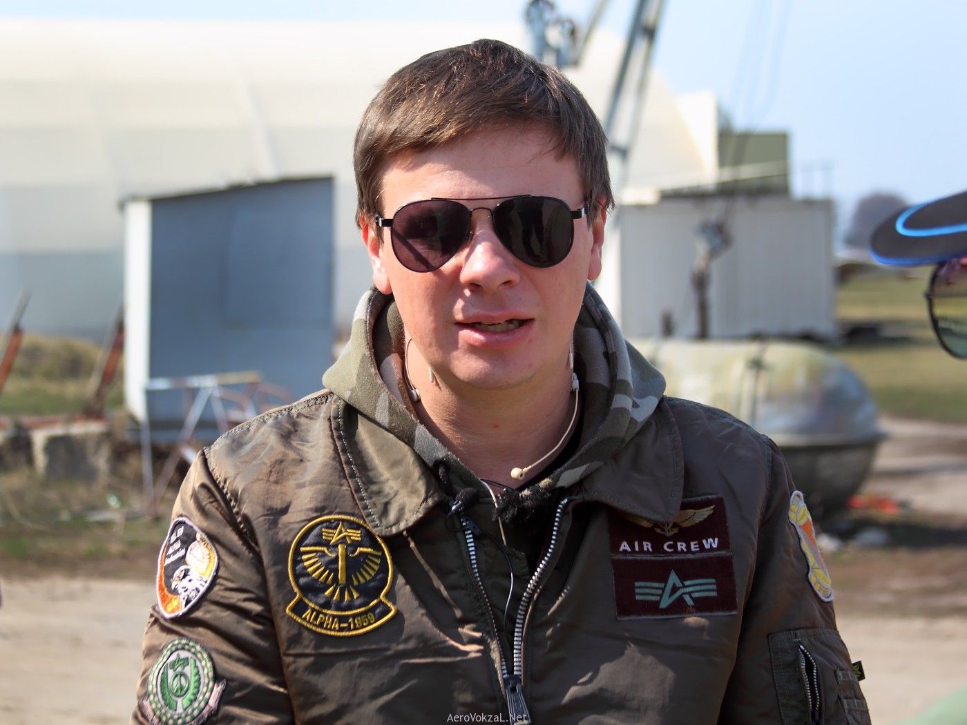 Дмитрий Комаров сообщил, что "стріляти дикі племена на болотах Московщини" сможет только на пенсии 