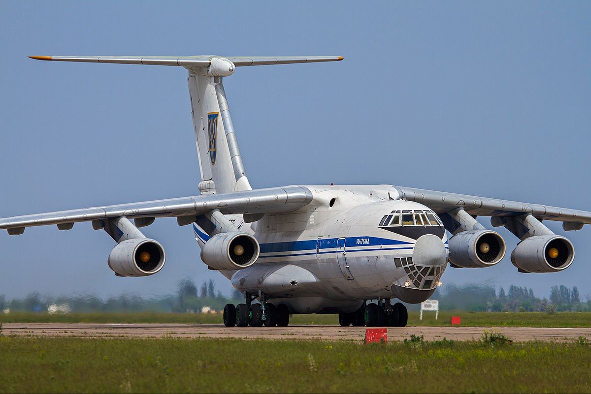 У Бєлгородській області РФ упав військово-транспортний літак "Іл-76" – у Мережі з'явилося відео