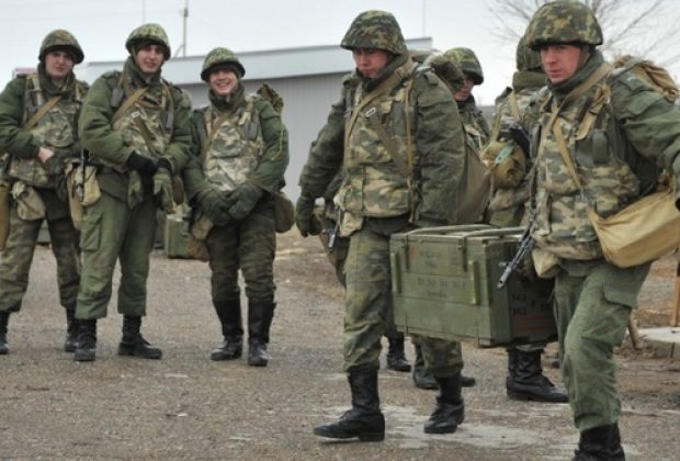В Иловайск в оцеплении 100 солдат доставлен секретный военный груз из России: Мысягин сообщил первые данные