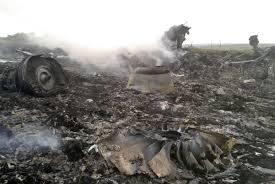 Спасатели обнаружили еще 27 тел погибших в ходе крушения "Боинга-777"