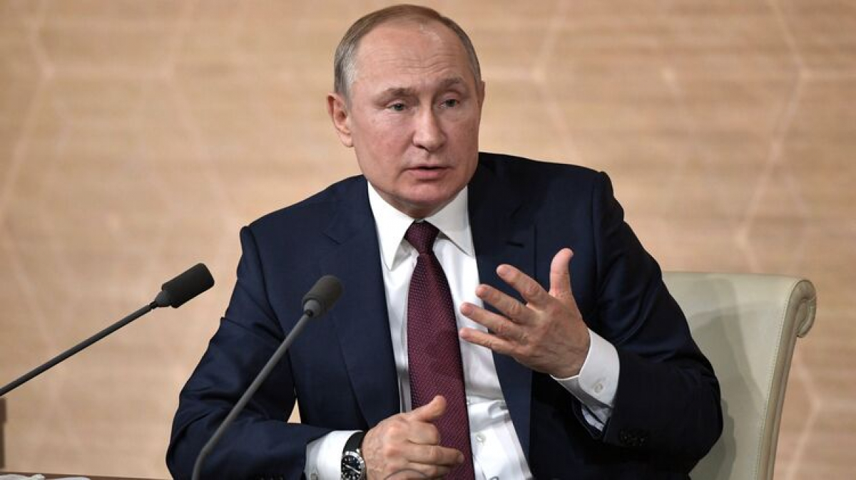 Путин журналисту ВВС: "Возвращение Крыма России – это демократия, почему Вам это не нравится?"