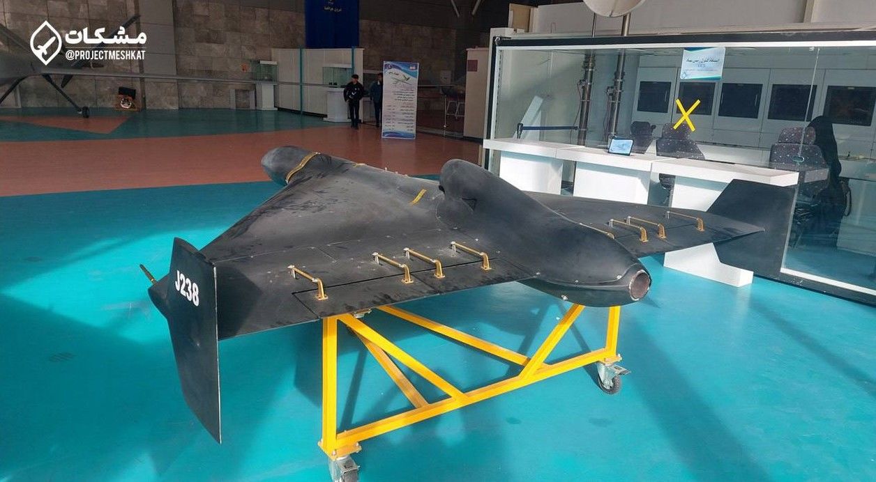 ​Даже ключевая деталь западного производства: эксперты "распаковали" дрон-камикадзе Shahed-238