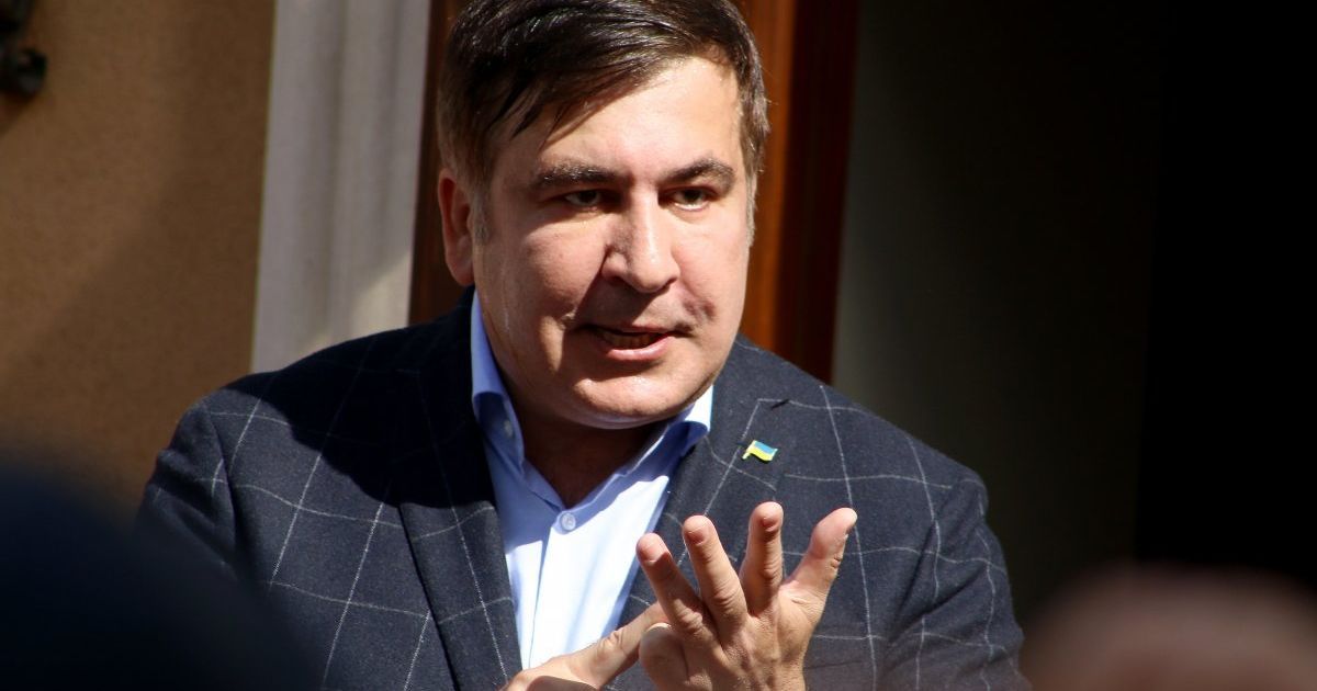 Заломили руки: СМИ сообщили о задержании Михаила Саакашвили, адвокат политика сделал заявление - подробности