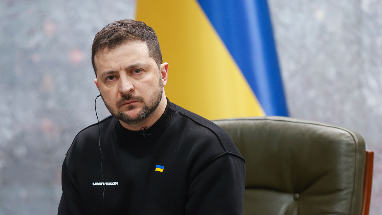 Зеленский ответил на утверждения РФ о "планах Украины ввести войска в Приднестровье"
