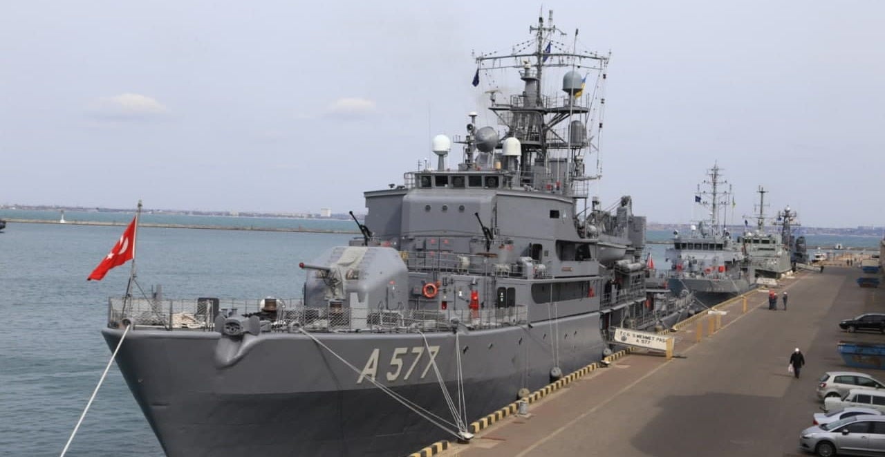 В порт Одессы впервые с начала года вошли корабли НАТО – в РФ напряглись