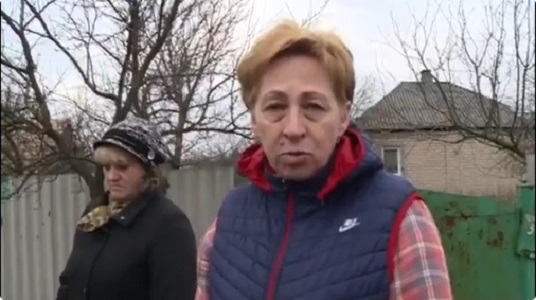 Жительница Донбасса обратилась к Путину: "Те слезы, что текут у нас по щекам, падают не на землю, а на крышку вашего гроба"