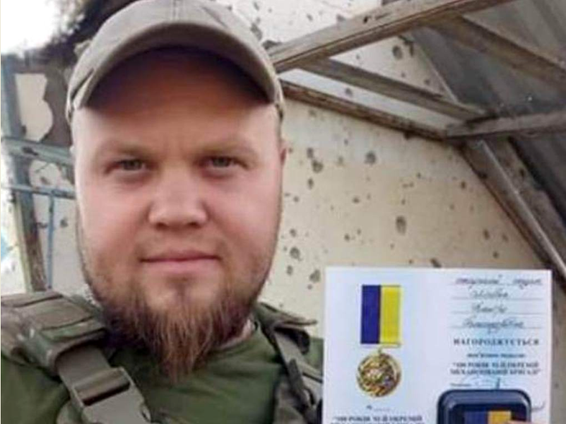 Под Авдеевкой погиб боец ВСУ Дмитрий Лисовол, двое детей героя остались сиротами - фото 