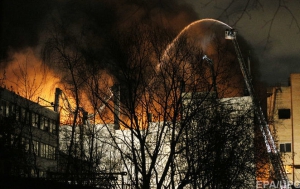 Масштабный пожар в Москве: пятый час горит Дом культуры МВД