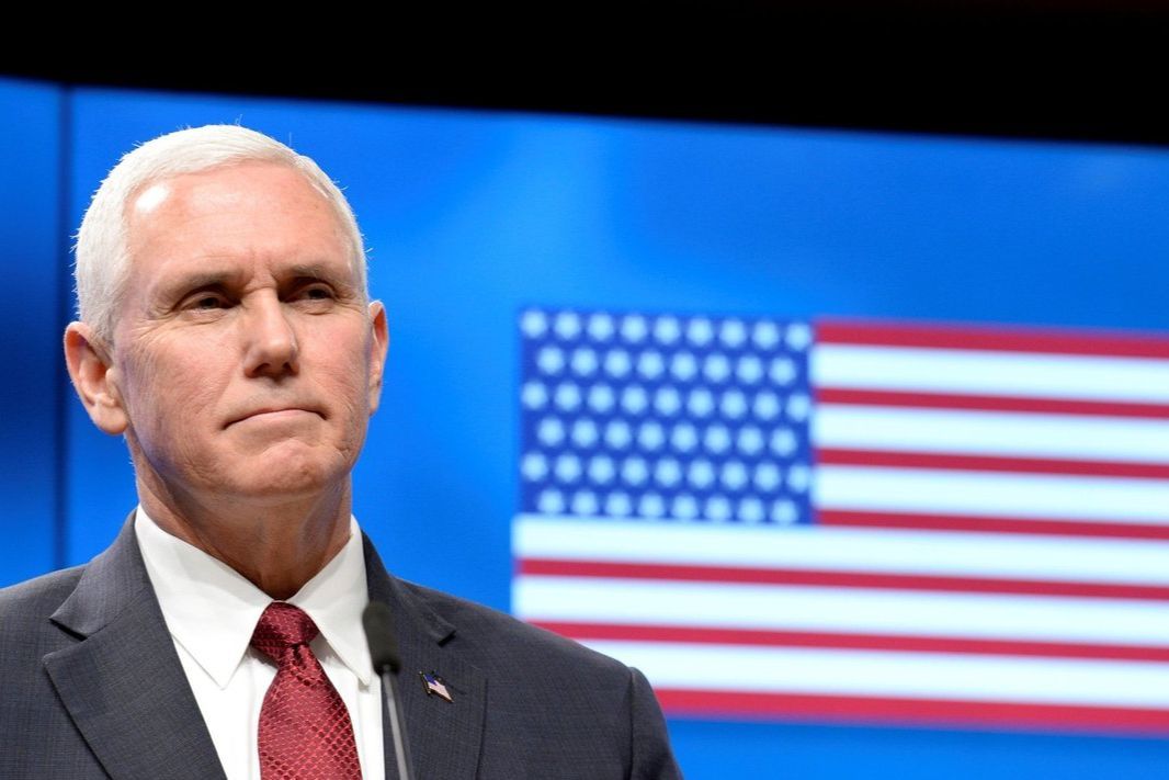 Пенс призвал республиканцев действовать: "Трамп уже дал добро на санкции, чего вы тянете?"