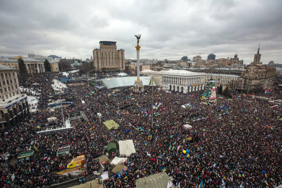 Социолог: более половины населения Украины готовы выйти с протестом на улицы 