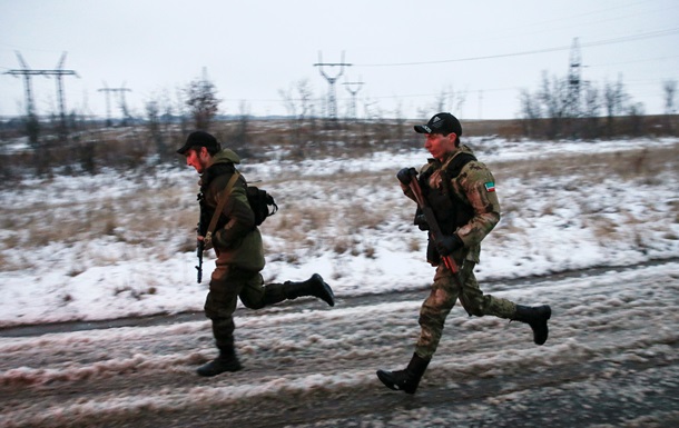 ​Пьяные боевики на КамАЗах протаранили ограждение на КПП «Изварино – Донецк» и прорвались в сторону Каменска (Россия)