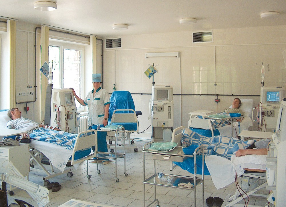 ЧП на округе № 70 на Закарпатье: члены комиссии в больнице - подсчет голосов под вопросом